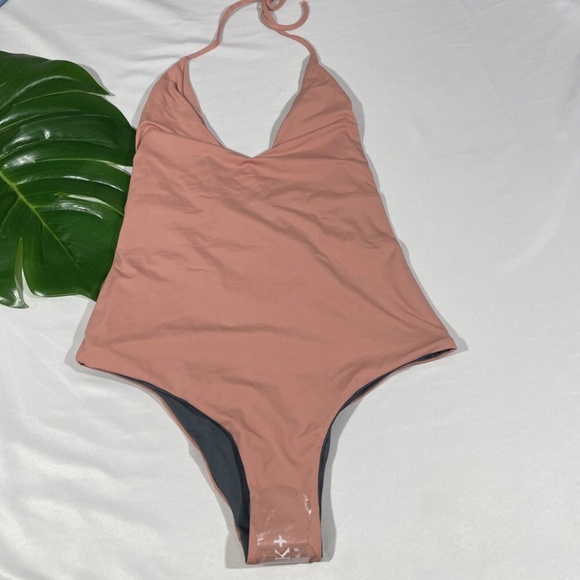 NWT Tavik [ Small ] Chase Colorblock One-Piece Swimsuit‎ Desert Rose/ Grey - Picture 11 of 12